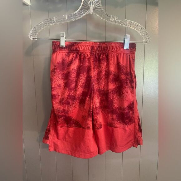 Under Armour boys youth basketball shorts - Picture 3 of 3